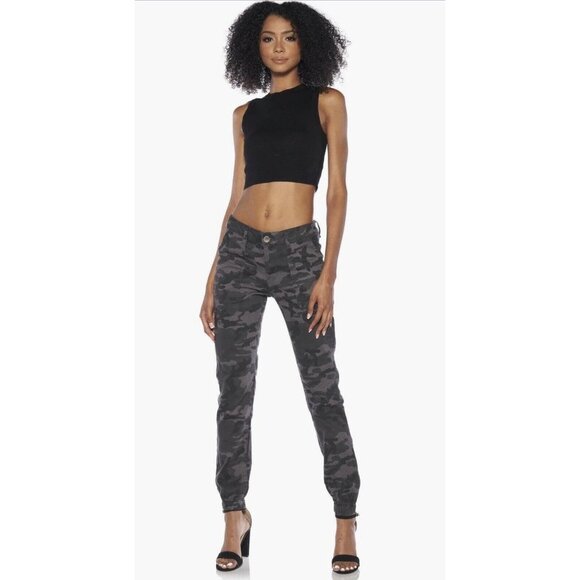Prosperity Camouflage Cropped Pants Denim Elastic At Bottom Women’s Size XS - Picture 1 of 8